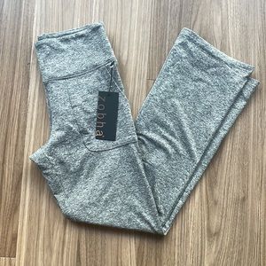 Zobha Gray Heather Flare Leggings